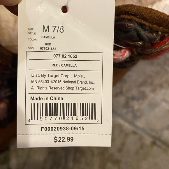 NWT Mad Love Women's Bootie Slippers
Fuzzy Yarn Knit Jewel Tones - Picture 10 of 16